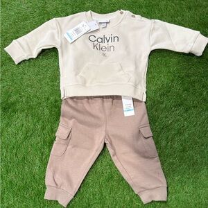 NWT Calvin Klein Baby 2-Piece Outfit 6–9M Logo Sweatshirt & Jogger Set